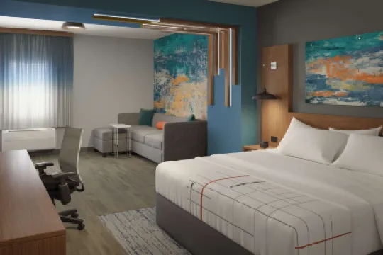 La Quinta Inn & Suites by Wyndham Bardstown Hotels near Heaven Hill Bourbon Experience