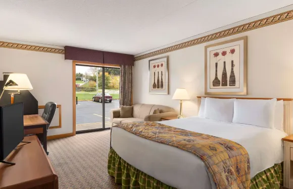 歐文桑德Travelodge by Wyndham酒店