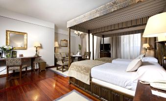 Parador de Santiago - Hostal Dos Reis Catolicos