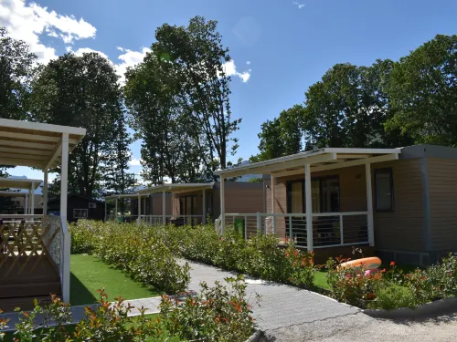 Bungalow Isola Premium فنادق في Monte Carasso