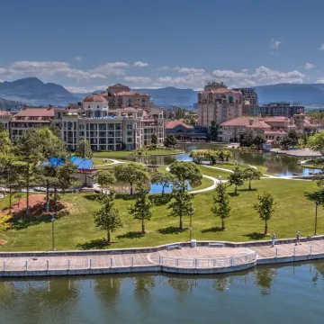 Delta Hotels Grand Okanagan Resort Hotels near Downtown Kelowna