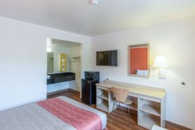 Motel 6 Redding, CA - North