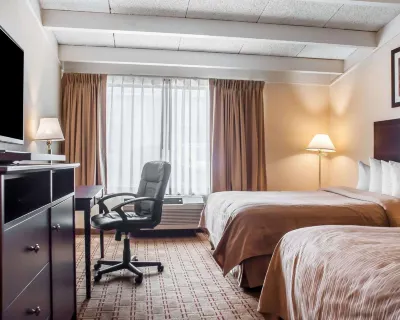 Quality Inn Buffalo Airport Hotels in Cheektowaga