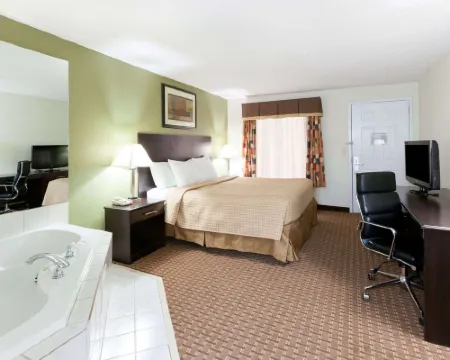 Super 8 by Wyndham Decatur/Dntn/Atlanta Area Hotels in Decatur