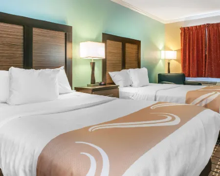 Quality Inn Hotels in Findlay