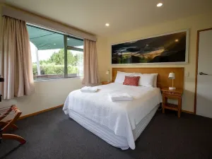 Goldfield Suites