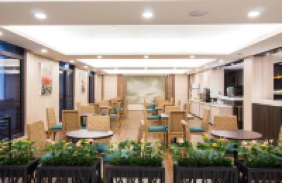 Dong Tair Spa Hotel