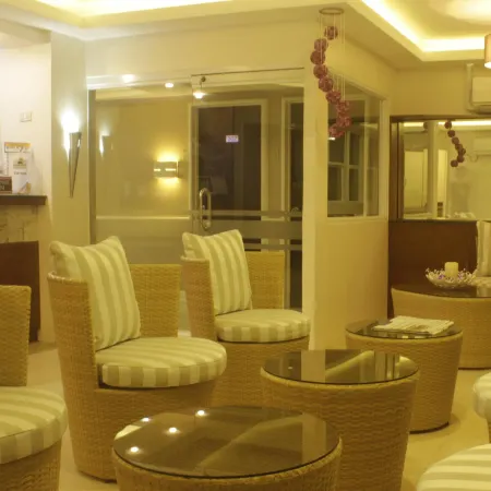 Ridgecrest Gardens Hotel