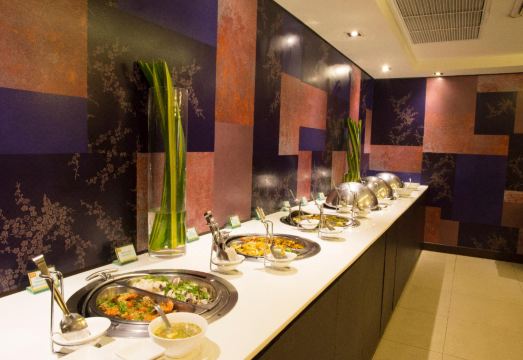 1. 반다라 스위트 ..