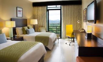 Summit Rainforest & Golf Resort