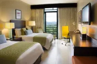 Summit Rainforest & Golf Resort Hotels in der Nähe von PTY Life