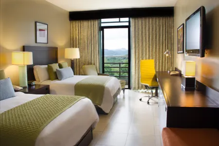 Summit Rainforest & Golf Resort