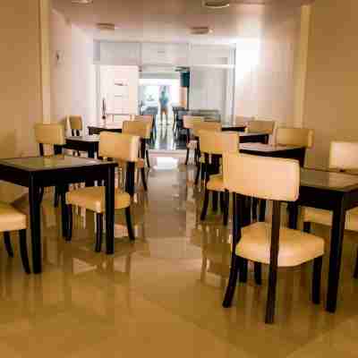 Joneya Hotel Dining/Meeting Rooms