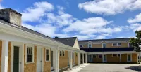 Kingfisher Oceanside Hotels in Dennis Port