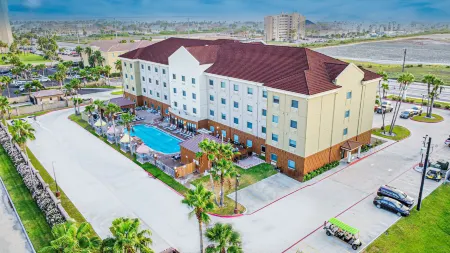 Holiday Inn Express & Suites South Padre Island Отели рядом с достопримечательностью «Sea Turtle, Inc.»