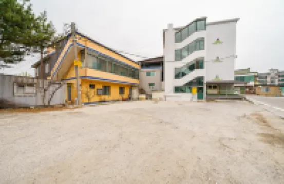 Pyeongchang Jangpyeong Motel Hotels near Lee Hyo-seok Culture Village