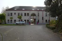 Haras des Chartreux Hotels in Sint-Denijs