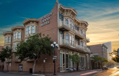 Horton Grand Hotel