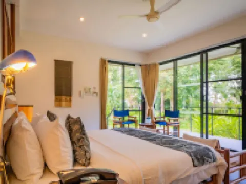 เดอะริเวอร์รีสอร์ท โรงแรมในเมือง จำปาสัก