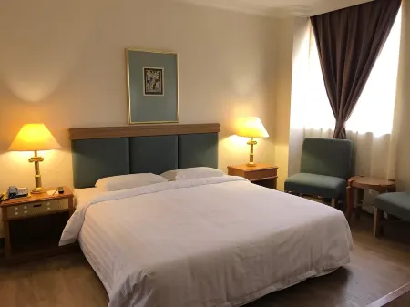 The Executive Hotel