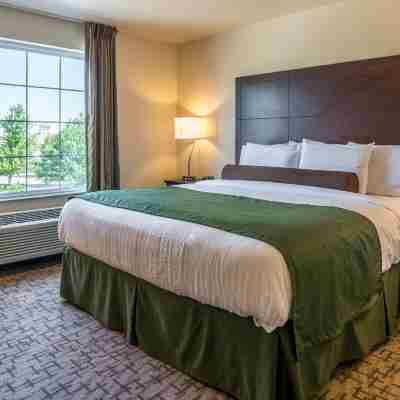 Cobblestone Hotel & Suites - Erie Rooms