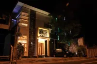 Omah Qu Guesthouse Malioboro Hotels in Pakualaman