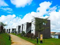 Lakeview Terrace Resort Pengerang Hotels near Chalet D'Punggai