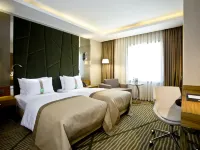 Holiday Inn Gaziantep Sehitkamil Hotels near Sirvani Mosque