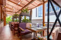 克拉斯諾達爾金色鬱金香飯店