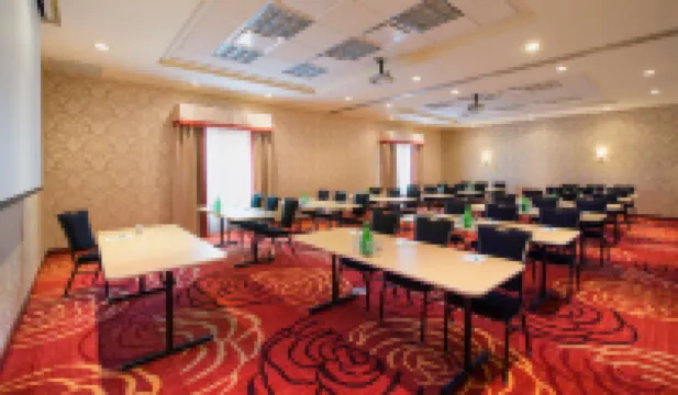 Homewood Suites by Hilton Winnipeg Airport-Polo Park