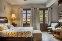 Balhambra Suites - Adults Only