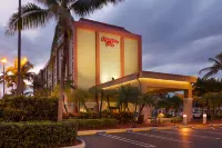 Hampton Inn Miami-Airport West Các khách sạn ở Doral