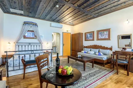 Belmondo Hotel