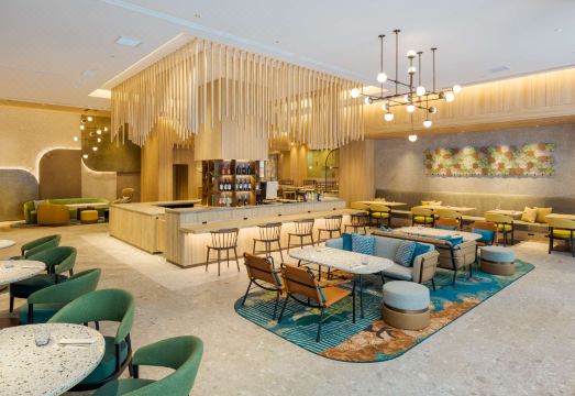 힐튼 가든 인 레스토랑 내부