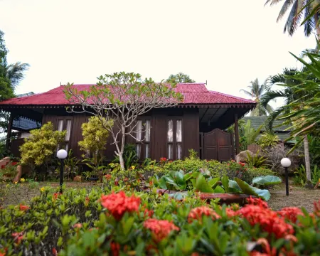 ViVilla by Holiday Villa Cherating Отели в г. Чератинг