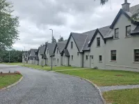 Old Court Holiday Home Hotels near Barack Obama Plaza visitor centre