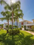 Cortijo Del Mar Resort