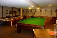 Enid's Bed and Breakfast Hotels in der Nähe von Helen Schuler Nature Centre