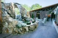 Frant Hotel (Франт Отель) Отели рядом с достопримечательностью «Натор-сервис»