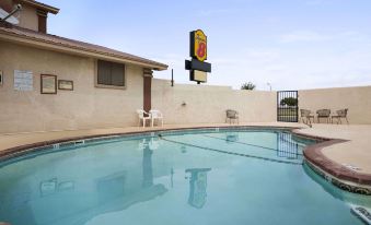 Super 8 by Wyndham Carlsbad