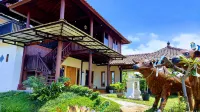 Omah Kayoe Elok Hotel a Pandanrejo