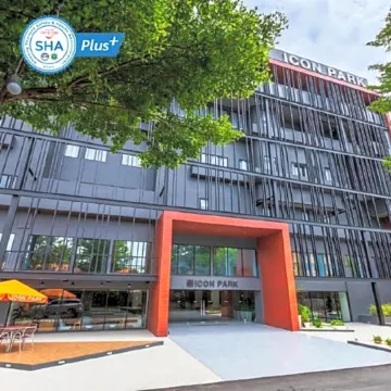 Icon Park Hotel, Chiang Mai Отели рядом с достопримечательностью «Старый город Чан Май»