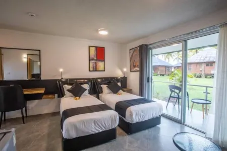 Club Fiji Resort Отели рядом с достопримечательностью «Шри-Сива Субрамания Свами Храм»