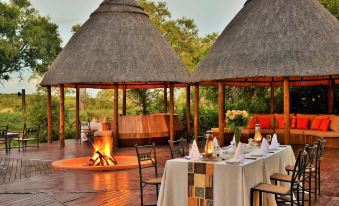 Hoyo Hoyo Safari Lodge