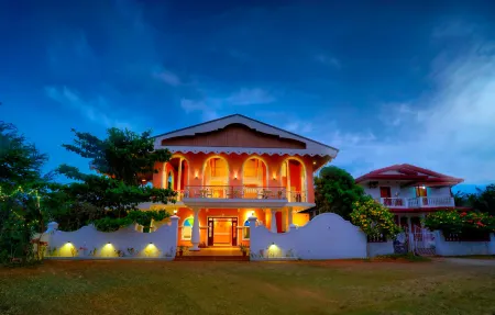 Vega - A Boutique Hotel by Lotus Leaf Hotels Отели в г. Малгао