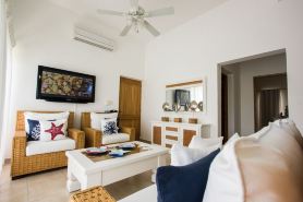 Los Flamencos Aparthotel Beach Club