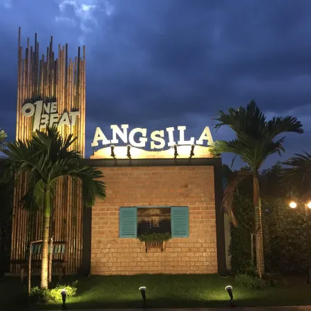 One Beat Vintage & Bistro