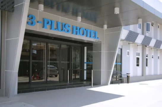 3-Plus Hotel