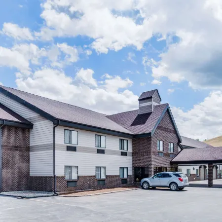 Days Inn by Wyndham Sturgis