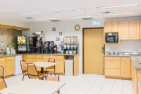 Lavissh Inn and Suites